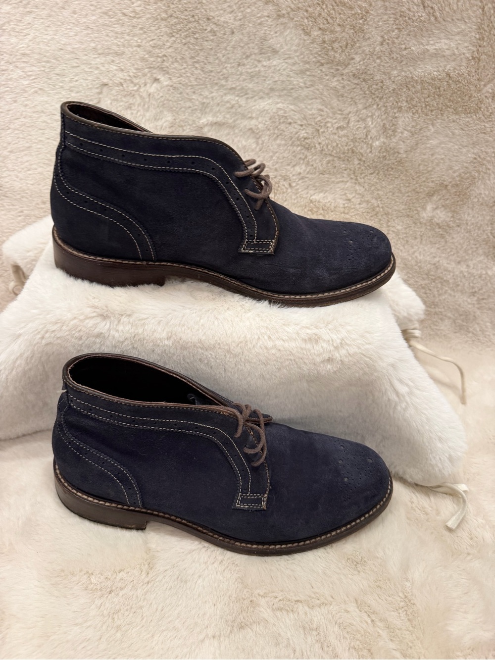 Johnston & Murphy Navy Suede Chukka Boots